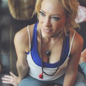 Meet your Posher, Alicia